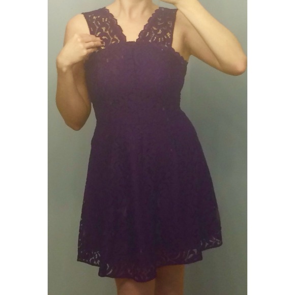 Dynamite Purple Lace Dress - Picture 4 of 4